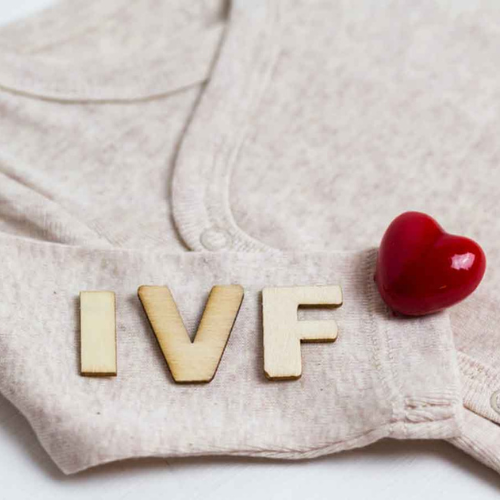 How does in vitro fertilization (IVF) work?